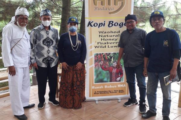 Kepala Dina Pariwisata dan Budaya Kabupaten Bogor, Deny Humaidi